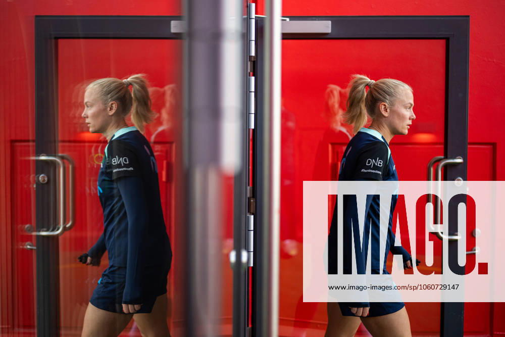 Guro Bergsvand of the Norwegian women s national football team ahead of a training session on April 7, 2025 in Oslo Photo Vegard Grott BILDBYRAN kod VG VG0746 bbeng fotboll football soccer fotball norge norway women dam nations league träning practice training trening