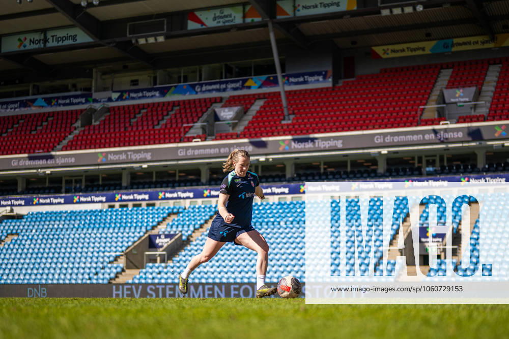Elisabeth Terland of the Norwegian women s national football team during a training session on April 7, 2025 in Oslo Photo Vegard Grott BILDBYRAN kod VG VG0746 bbeng fotboll football soccer fotball norge norway women dam nations league träning practice training trening