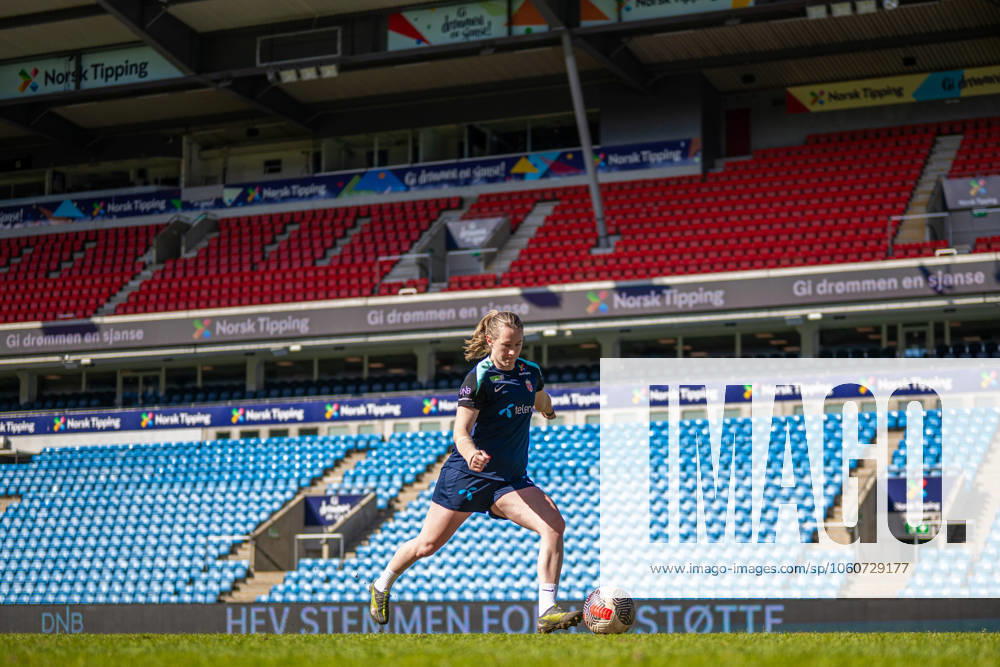 Elisabeth Terland of the Norwegian women s national football team during a training session on April 7, 2025 in Oslo Photo Vegard Grott BILDBYRAN kod VG VG0746 bbeng fotboll football soccer fotball norge norway women dam nations league träning practice training trening