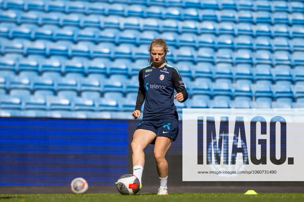 Justine Kielland of the Norwegian women s national football team during a training session on April 7, 2025 in Oslo Photo Vegard Grott BILDBYRAN kod VG VG0746 bbeng fotboll football soccer fotball norge norway women dam nations league träning practice training trening