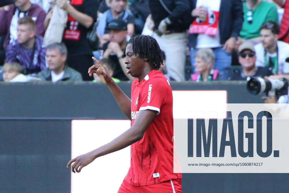Soccer 1 Bundesliga, Borussia Moenchengladbach SC Freiburg v l Tor, Johan Manzambi SC Freiburg Moenchengladbach