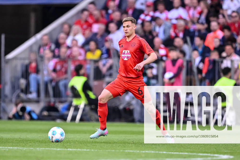 Joshua Kimmich FC Bayern Muenchen in action, on the ball, single action during the Bundesliga 1 match between FC Bayern München and Borussia Dortmund, Allianz Arena on April 12, 2025 in Munich, Germany Photo by Harry Langer DeFodi Images Joshua Kimmich FC Bayern Muenchen controls the Ball during the Bundesliga match between FC Bayern München and Borussia Dortmund at Allianz Arena on April 12, 2025 in Munich, Germany Photo by Harry Langer DeFodi Images DFL regulations prohibit any use of photographs as image sequences and or quasi video Photo by Harry Langer DeFodi Images DFL regulations prohibit any use of photographs as image sequences and or quasi video