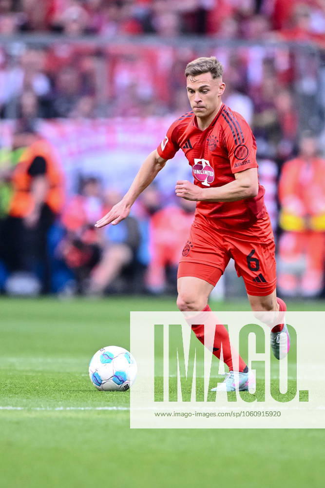 Joshua Kimmich FC Bayern Muenchen in action, on the ball, single action during the Bundesliga 1 match between FC Bayern München and Borussia Dortmund, Allianz Arena on April 12, 2025 in Munich, Germany Photo by Harry Langer DeFodi Images Joshua Kimmich FC Bayern Muenchen controls the Ball during the Bundesliga match between FC Bayern München and Borussia Dortmund at Allianz Arena on April 12, 2025 in Munich, Germany Photo by Harry Langer DeFodi Images DFL regulations prohibit any use of photographs as image sequences and or quasi video Photo by Harry Langer DeFodi Images DFL regulations prohibit any use of photographs as image sequences and or quasi video