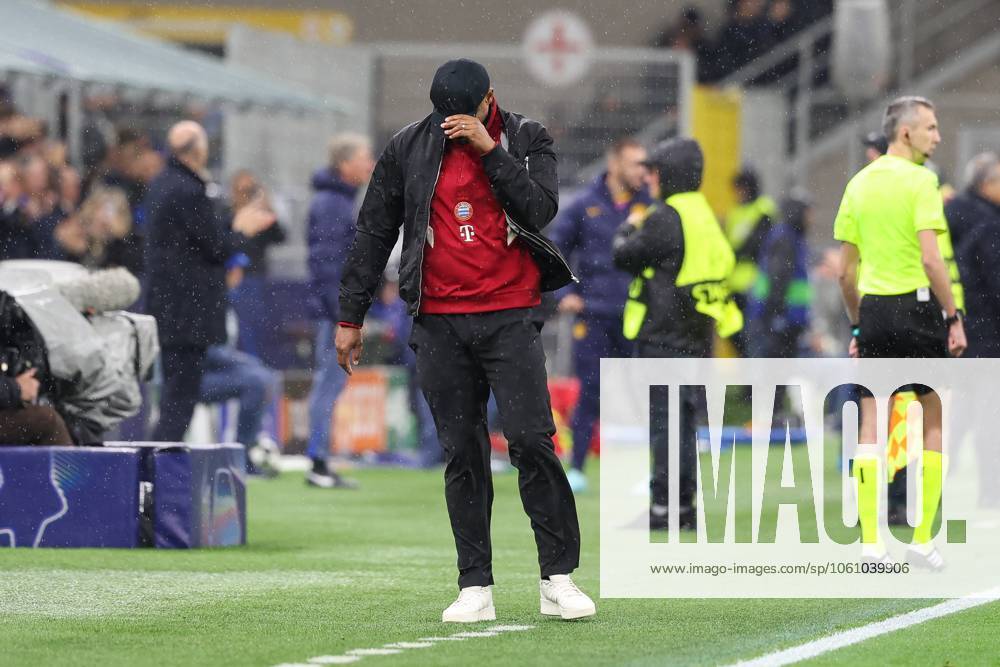 Disappointment for head coach Vincent Kompany FC Bayern Muenchen after the goal for 2 1, Inter Milan vs FC Bayern Muenchen, football, Champions League, quarter-final, second leg, 16 04 2025 Milan Lombardy Italy