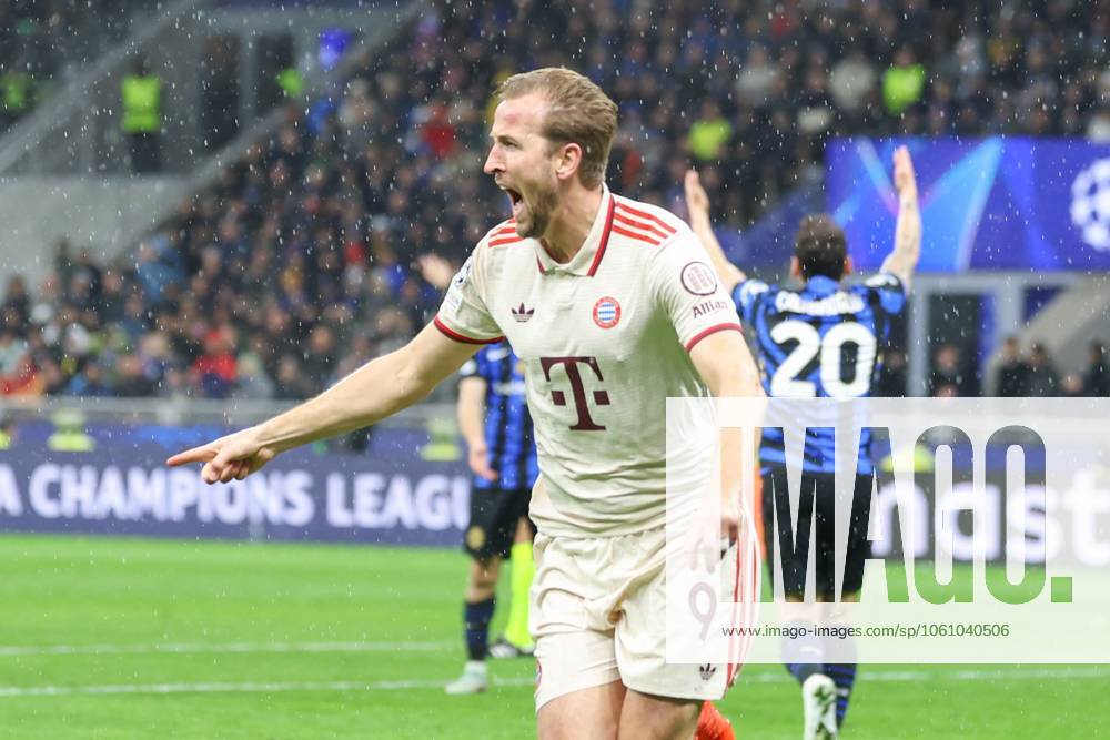 Goal celebration, cheers after his goal for 1 0 by Harry Kane FC Bayern Muenchen , Inter Milan vs FC Bayern Muenchen, Soccer, Champions League, Quarterfinal, Second leg