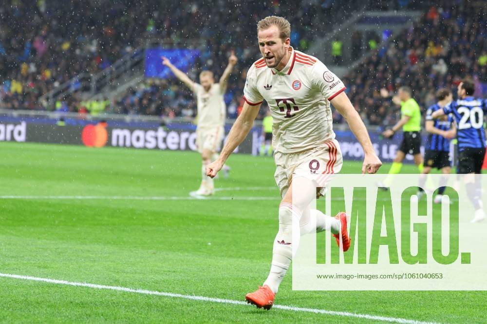 Goal celebration, cheers after his goal for 1 0 by Harry Kane FC Bayern Muenchen , Inter Milan vs FC Bayern Muenchen, Soccer, Champions League, Quarterfinal, Second leg