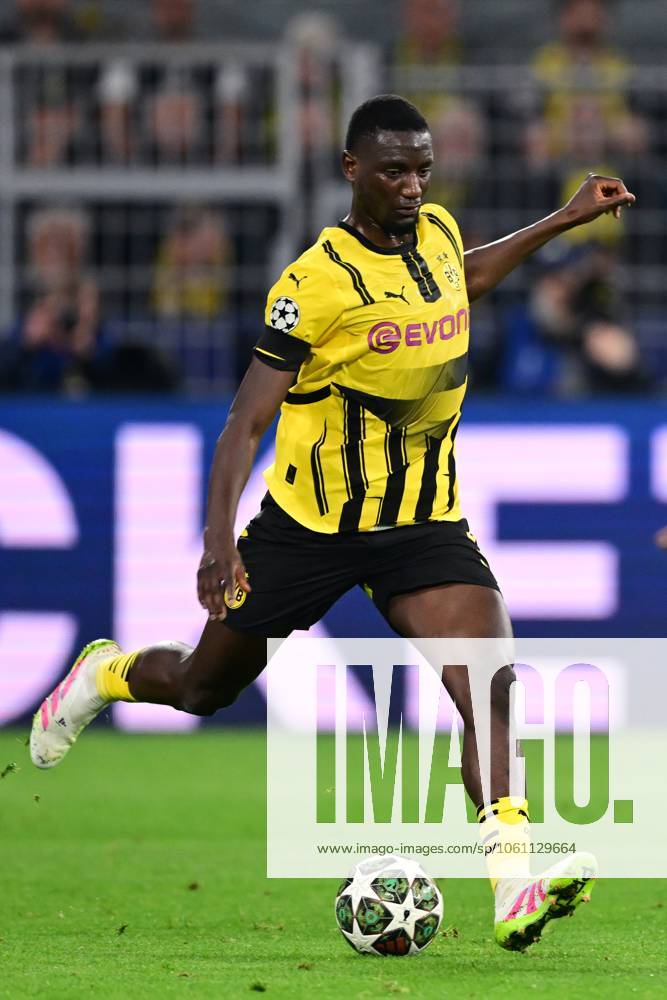 DORTMUND - Serhou Guirassy of Borussia Dortmund during the quarterfinal Champions League match between Borussia Dortmund and FC Barcelona, Barca at Signal Iduna Park stadium on April 15, 2025 in Dortmund, Germany. ANP Hollandse Hoogte Borussia Dortmund v FC Barcelona 2024 25 ANPxSportx xGerritxvanxKeulenxIVx 524786883 originalFilename: 524786883