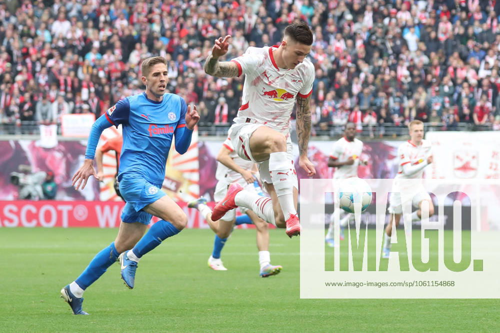Soccer 1 Bundesliga, RB Leipzig Holstein Kiel, v l Benjamin Sesko Leipzig, 30 Leipzig