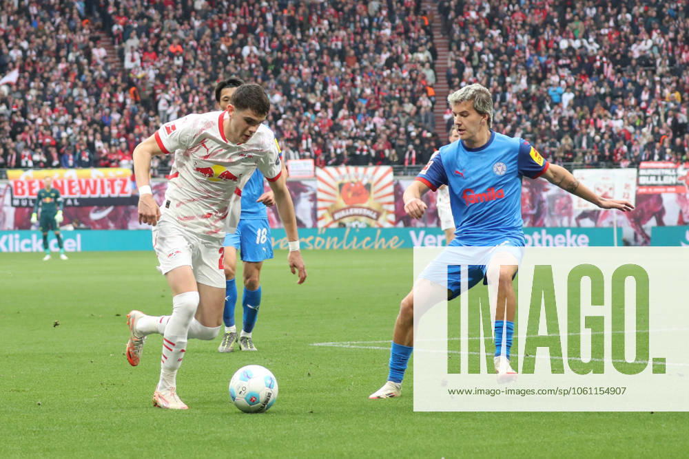 Soccer 1 Bundesliga, RB Leipzig Holstein Kiel, v l Kosta Nedeljkovic Leipzig, 21 , John Tolkin Kiel Leipzig