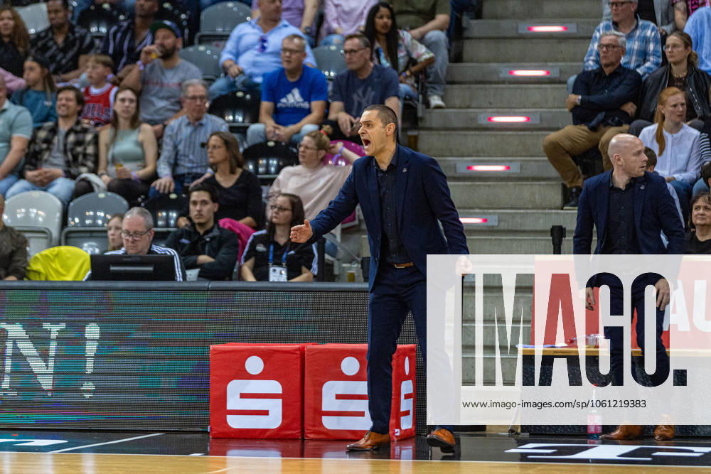 Marko Stankovic Telekom Baskets Bonn, Head Coach is dissatisfied Telekom Baskets Bonn vs MLP Academics Heidelberg, Basketball, easy Credit BBL, Matchday 29, 2024 2025, 20 04 2025 Telekom Baskets Bonn vs MLP Academics Heidelberg, Basketball, easy Credit BBL, Matchday 29, 2024 2025, 20 04 2025 Bonn