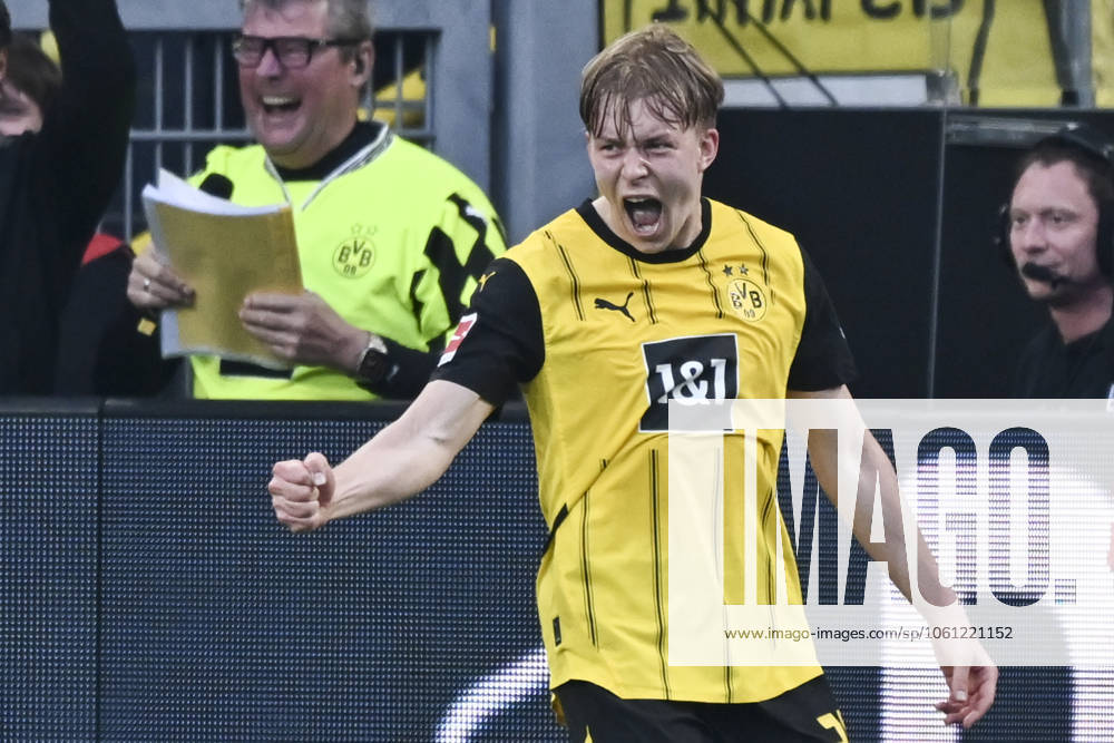 Daniel Svensson Dortmund 24 cheers after scoring 3 1 20 04 2025 Soccer Borussia Dortmund vs Borussia Moenchengladbach, Signal Iduna Park, Dortmund, DFB DFL REGULATIONS PROHIBIT ANY USE OF PHOTOGRAPHS AS IMAGE SEQUENCES AND OR QUASI VIDEO