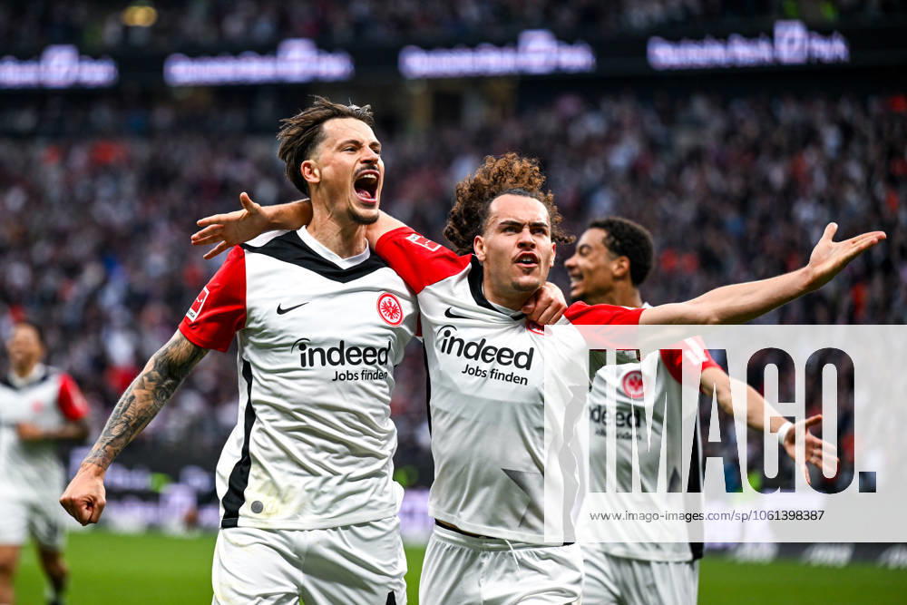Robin Koch Eintracht Frankfurt, 04 and Arthur Theate Eintracht Frankfurt, 03 celebrate the goal for 4 0, GER, Eintracht Frankfurt vs RB Leipzig, Football, 1 Bundesliga, Matchday 31, Season 2024 2025, 26 04 2025 DFL REGULATES PROHIBIT ANY USE OF PHOTOGRAPHS as IMAGE SEQUENCES and or QUASI VIDEO GER, Eintracht Frankfurt vs RB Leipzig, Football, 1 Bundesliga, 31 Matchday, Season 2024 2025, 26 04 2025 Frankfurt am Main