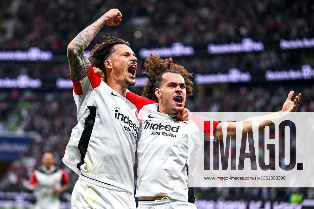 Robin Koch Eintracht Frankfurt, 04 and Arthur Theate Eintracht Frankfurt, 03 celebrate the goal for 4 0, GER, Eintracht Frankfurt vs RB Leipzig, Football, 1 Bundesliga, Matchday 31, Season 2024 2025, 26 04 2025 DFL REGULATES PROHIBIT ANY USE OF PHOTOGRAPHS as IMAGE SEQUENCES and or QUASI VIDEO GER, Eintracht Frankfurt vs RB Leipzig, Football, 1 Bundesliga, 31 Matchday, Season 2024 2025, 26 04 2025 Frankfurt am Main