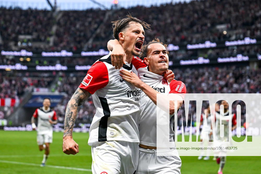 Robin Koch Eintracht Frankfurt, 04 and Arthur Theate Eintracht Frankfurt, 03 celebrate the goal for 4 0, GER, Eintracht Frankfurt vs RB Leipzig, Football, 1 Bundesliga, Matchday 31, Season 2024 2025, 26 04 2025 DFL REGULATES PROHIBIT ANY USE OF PHOTOGRAPHS as IMAGE SEQUENCES and or QUASI VIDEO GER, Eintracht Frankfurt vs RB Leipzig, Football, 1 Bundesliga, 31 Matchday, Season 2024 2025, 26 04 2025 Frankfurt am Main