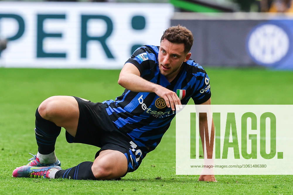 Carlos Augusto of FC Internazionale seen in action during Serie A 2024 25 football match between FC Internazionale and AS Roma at San Siro Stadium Milan Italy on 27 April 2025. Milan Stadio Giuseppe Meazza Milan Italy