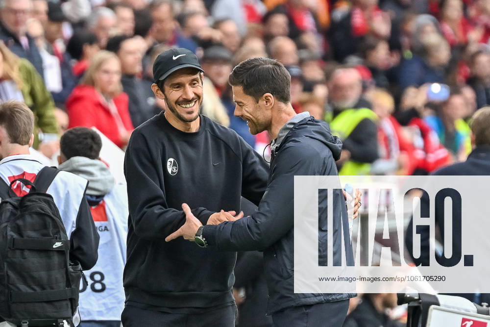 Julian Schuster SC Freiburg, Coach and Xabi Alonso Bayer 04 Leverkusen, Head Coach greet each other before the match GER, SC Freiburg Bayer 04 Leverkusen, Football, Bundesliga, Matchday 32, Season 2024 2025, 04 05 2025 DFL DFB REGULATIONS PROHIBIT ANY USE OF PHOTOGRAPHS AS IMAGE SEQUENCES AND OR QUASI VIDEO GER, SC Freiburg Bayer 04 Leverkusen, Football, Bundesliga, Matchday 32, Season 2024 2025, 04 05 2025 Freiburg