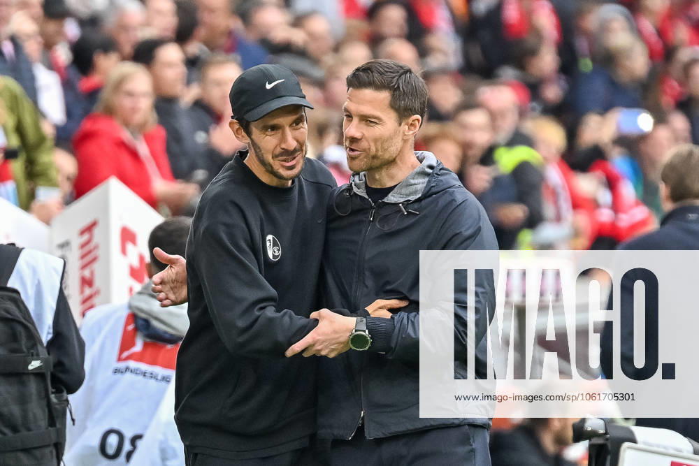 Julian Schuster SC Freiburg, Coach and Xabi Alonso Bayer 04 Leverkusen, Head Coach greet each other before the match GER, SC Freiburg Bayer 04 Leverkusen, Football, Bundesliga, Matchday 32, Season 2024 2025, 04 05 2025 DFL DFB REGULATIONS PROHIBIT ANY USE OF PHOTOGRAPHS AS IMAGE SEQUENCES AND OR QUASI VIDEO GER, SC Freiburg Bayer 04 Leverkusen, Football, Bundesliga, Matchday 32, Season 2024 2025, 04 05 2025 Freiburg