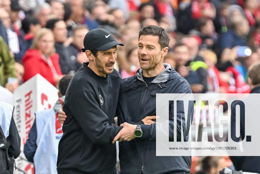 Julian Schuster SC Freiburg, Coach and Xabi Alonso Bayer 04 Leverkusen, Head Coach greet each other before the match GER, SC Freiburg Bayer 04 Leverkusen, Football, Bundesliga, Matchday 32, Season 2024 2025, 04 05 2025 DFL DFB REGULATIONS PROHIBIT ANY USE OF PHOTOGRAPHS AS IMAGE SEQUENCES AND OR QUASI VIDEO GER, SC Freiburg Bayer 04 Leverkusen, Football, Bundesliga, Matchday 32, Season 2024 2025, 04 05 2025 Freiburg