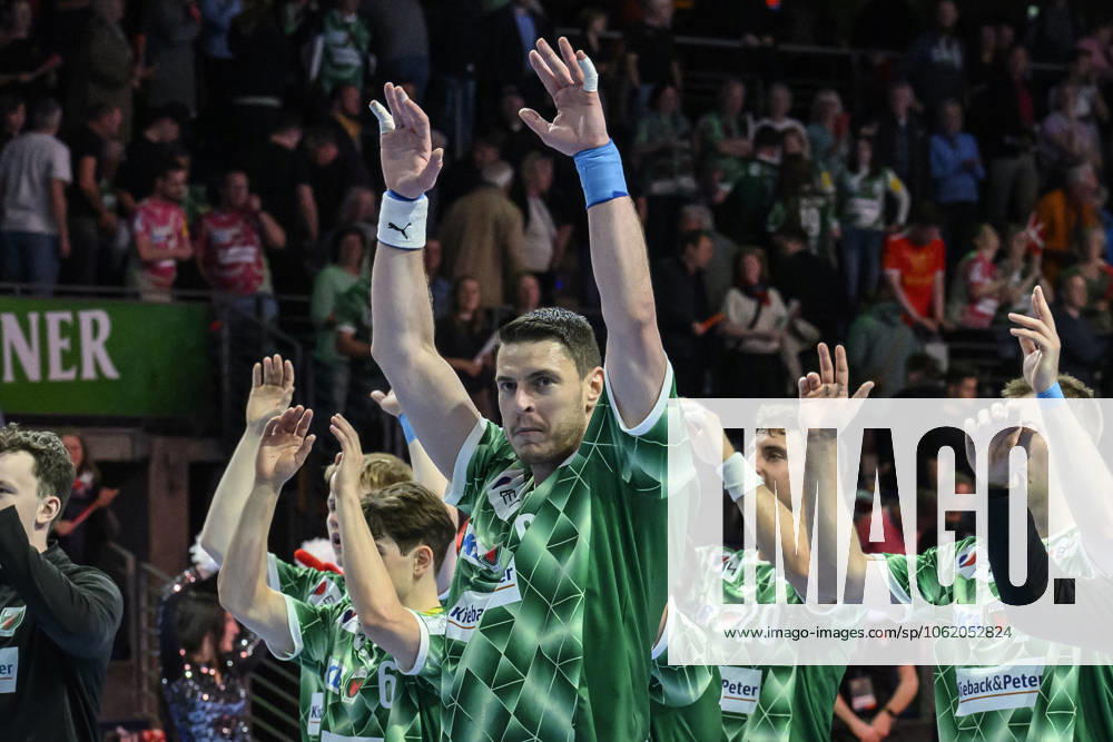 In the picture from l Mijajlo Marsenic Fuechse Berlin, 93 , victory, jubilation, goal celebration, joy, enthusiasm, celebrates, GER, Berlin, handball, Fuechse Berlin vs ThSV Eisenach, DAIKIN Handball Bundesliga, in the Max Schmeling Halle, 15 05 2025,