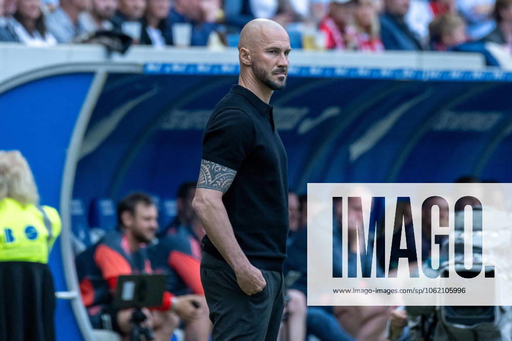 Coach Christian Ilzer TSG 1899 Hoffenheim Germany, Sinsheim, 17 05 2025, Football, Bundesliga TSG 1899 Hoffenheim vs FC Bayern Muenchen, Season 2024 2025, 34 Matchday, PreZero Arena Photo A2 Bildagentur Peter Hartenfelser DFL DFB REGULATIONS PROHIBIT ANY USE OF PHOTOGRAPHS AS IMAGE SEQUENCES AND OR QUASI VIDEO