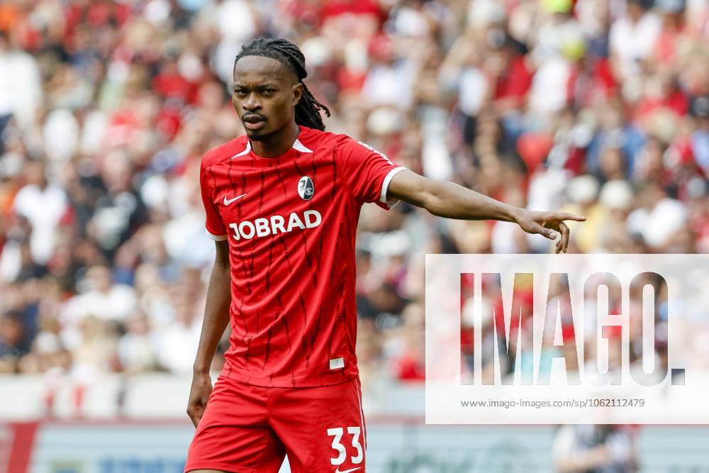 Jordy Makengo SC Freiburg, 33 , Germany, Football, 1 Bundesliga, Matchday 34, 2024 2025, SC Freiburg vs Eintracht Frankfurt, 17 05 2025, Europa Park Stadion, Freiburg im Breisgau, Germany DFL REGULATIONS PROHIBIT ANY USE OF PHOTOGRAPHS AS IMAGE SEQUENCES AND OR QUASI VIDEO Freiburg im Breisgau Europa Park Stadion Baden Württemberg Germany