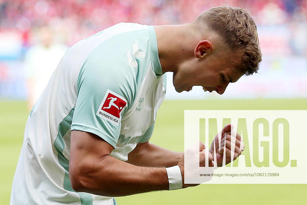 Fussball 1 Bundesliga, 1 FC Heidenheim Werder Bremen v l Torjubel nach dem Tor zum 1 4 celebrating the goal celebrate durch Keke Topp SV Werder Bremen Heidenheim