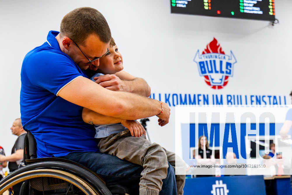 GER, Wheelchair basketball, Men Women, Season 24 25, 1 Bundesliga, PlayOff Final, RSB Thuringia Bulls RSV Lahn Dill In the picture Andre Bienek RSB Thuringia Bulls together with his son Matteo The Thuringia Bulls team beat the visiting team from RSV Lahn Dill again in the second PlayOff match to win the season 24 25 German Championship German Champion 99189 Elxleben Fit In Freizeitanlage Sporthal Thueringen Germany