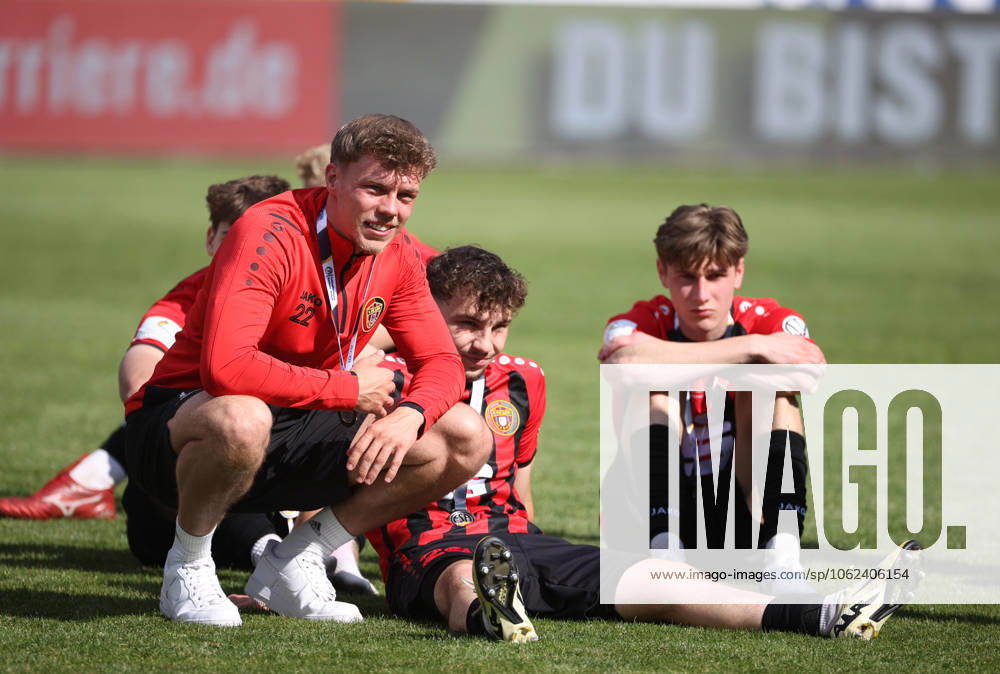 Halle Saale Saxony Anhalt Leuna Chemie Stadion Sport Football Hallescher FC Halle HFC Regionalliga Nordost 4 Liga Männer Season 2024 2025 Landespokal FSA Final Cup Final 2025 Hallescher FC 1 FC Lok Stendal 1 0 disappointed at the ground Mattes Flöther FC Lok Stendal Alexander Schleicher FC Lok Stendal