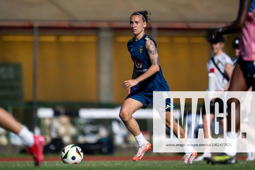 Julia Zigiotti Olme of the Swedish womens national football team during a training session on May 26, 2025 in Fidenza Photo Ludvig Thunman BILDBYRAN code LT LT0701 fotboll football soccer fotball träning practice training sverige sweden dam bbeng