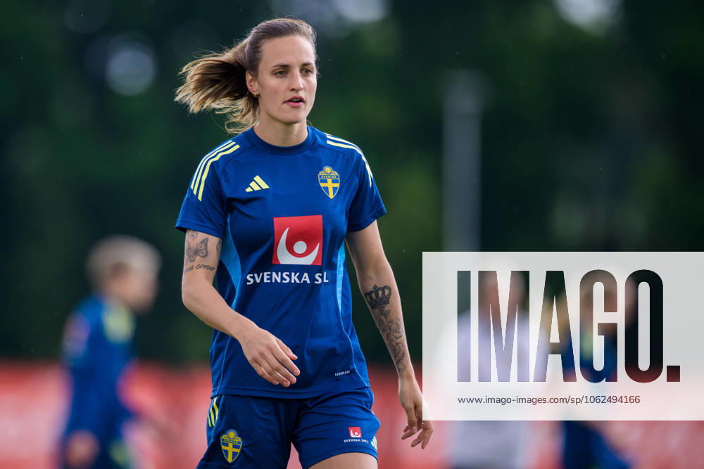 Nathalie Björn of the Swedish womens national football team during a training session on May 27, 2025 in Fidenza Photo Ludvig Thunman BILDBYRAN kod LT LT0702 fotboll football soccer fotball sverige sweden dam bbeng