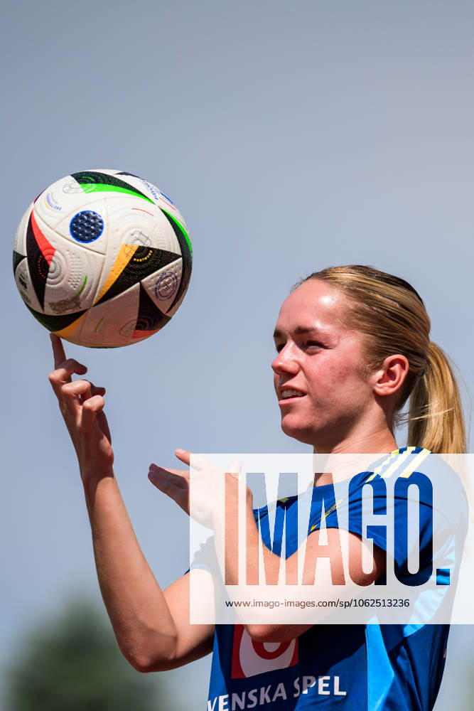 Hanna Lundkvist of the Swedish womens national football team during a training session on May 28, 2025 in Fidenza Photo Ludvig Thunman BILDBYRAN code LT LT0703 fotboll football soccer fotball träning practice training sverige sweden dam bbeng