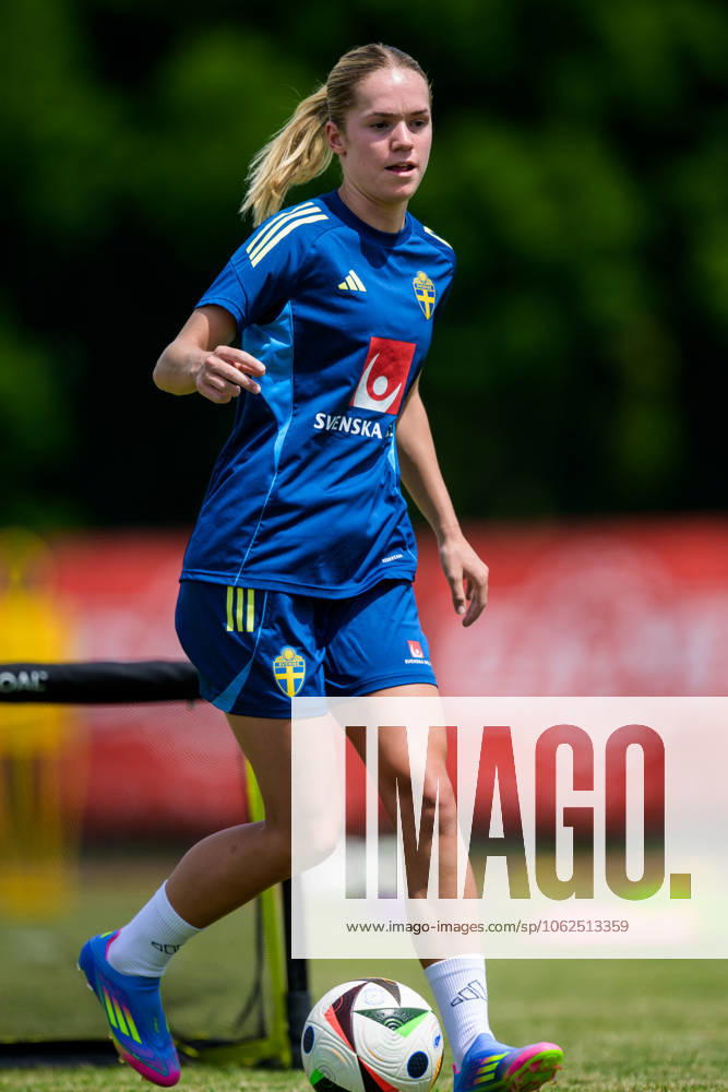 Hanna Lundkvist of the Swedish womens national football team during a training session on May 28, 2025 in Fidenza Photo Ludvig Thunman BILDBYRAN code LT LT0703 fotboll football soccer fotball träning practice training sverige sweden dam bbeng