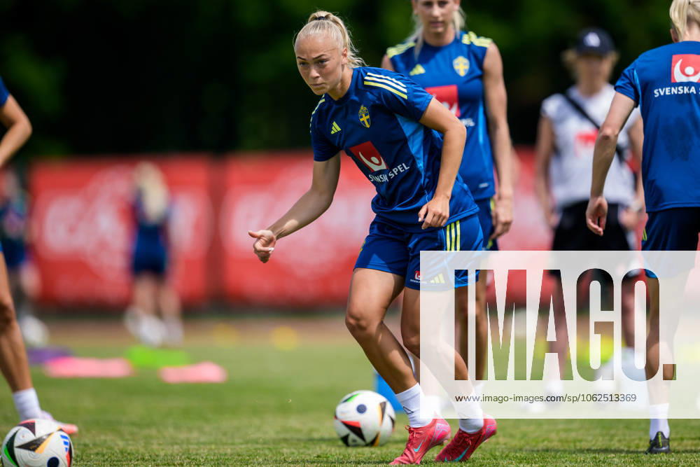 Hanna Bennison of the Swedish womens national football team during a training session on May 28, 2025 in Fidenza Photo Ludvig Thunman BILDBYRAN code LT LT0703 fotboll football soccer fotball träning practice training sverige sweden dam bbeng