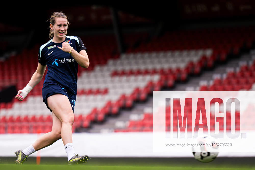 Elisabeth Terland of the Norwegian women s national football team during a training session on June 2, 2025 in Sion Photo Marius Simensen BILDBYRAN COP 238 bbeng dam football fotball fotboll norge norway practice soccer training trening träning uefa women s nations league