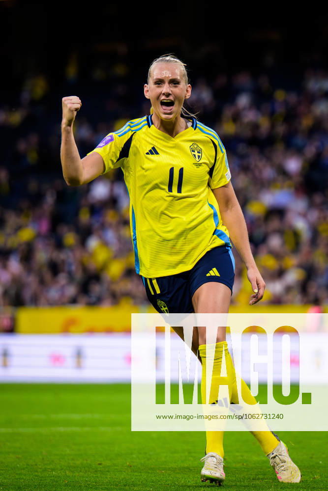 Stina Blackstenius of Sweden celebrates after scoring the 4 1 goal during the Women s Nations League football match between Sweden and Denmark on June 3, 2025 in Stockholm Photo Joel Marklund BILDBYRAN kod JM JM0698 fotboll football soccer fotball nations league uefa womens nations league sverige sweden danmark denmark dam bbeng jubel