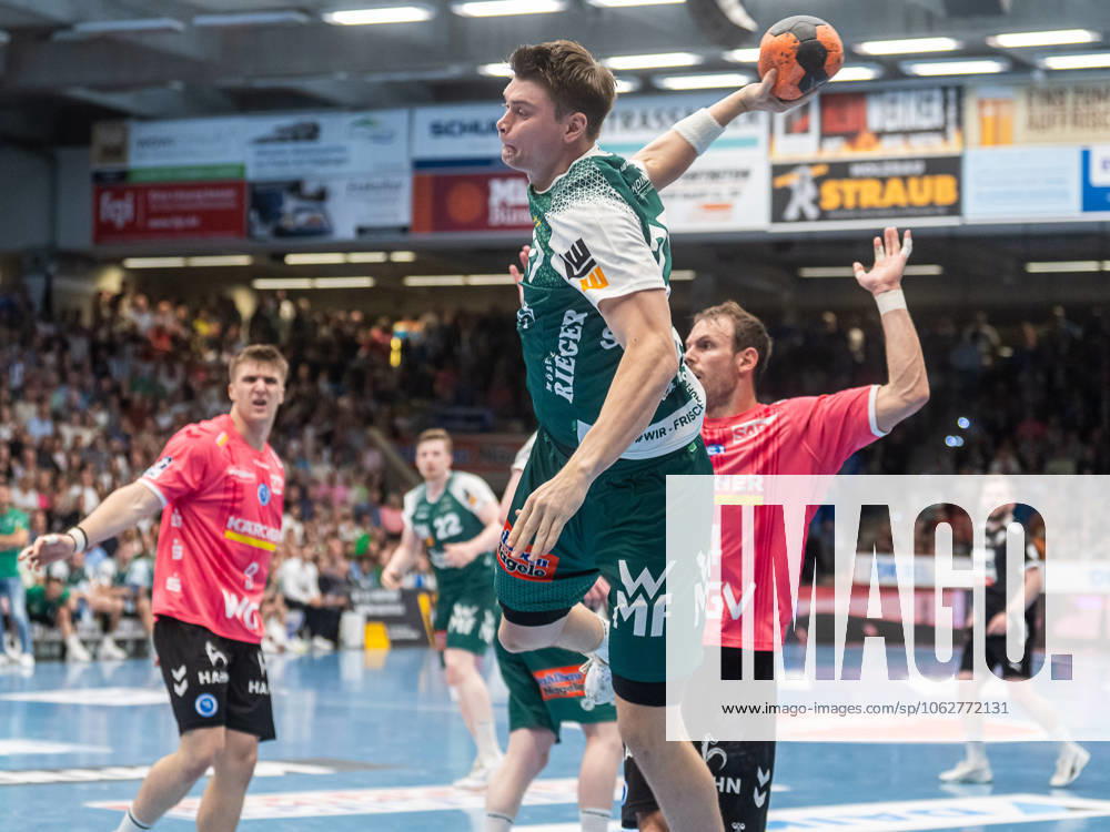 Oskar Sunnefeldt (Frisch Auf Goeppingen, 27) wirft aufs Tor, Frisch Auf Goeppingen vs. TVB Stuttgart, Handball, 1. Bundesliga, Herren, Spielzeit 2024 2025, 05.06.2025, Frisch Auf Goeppingen vs. TVB Stuttgart, Handball, 1. Bundesliga, Herren, Spielzeit 2024 2025, 05.06.2025 Goeppingen