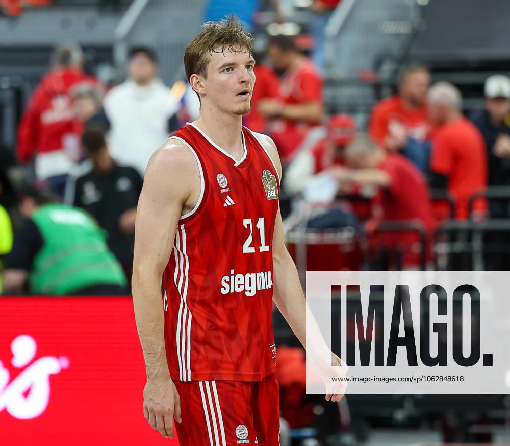 Justuz Hollatz FC Bayern Basketball, 21 , GER, FC Bayern Basketball vs MLP Academics Heidelberg, Basketball, easycredit Basketball Bundesliga, BBL, Playoffs, Semifinals, 2024 2025 season, 07 06 2025, GER, FC Bayern Basketball vs MLP Academics Heidelberg, Basketball, easycredit Basketball Bundesliga, BBL, Playoffs, Semifinals, 2024 2025 season, 07 06 2025 Munich