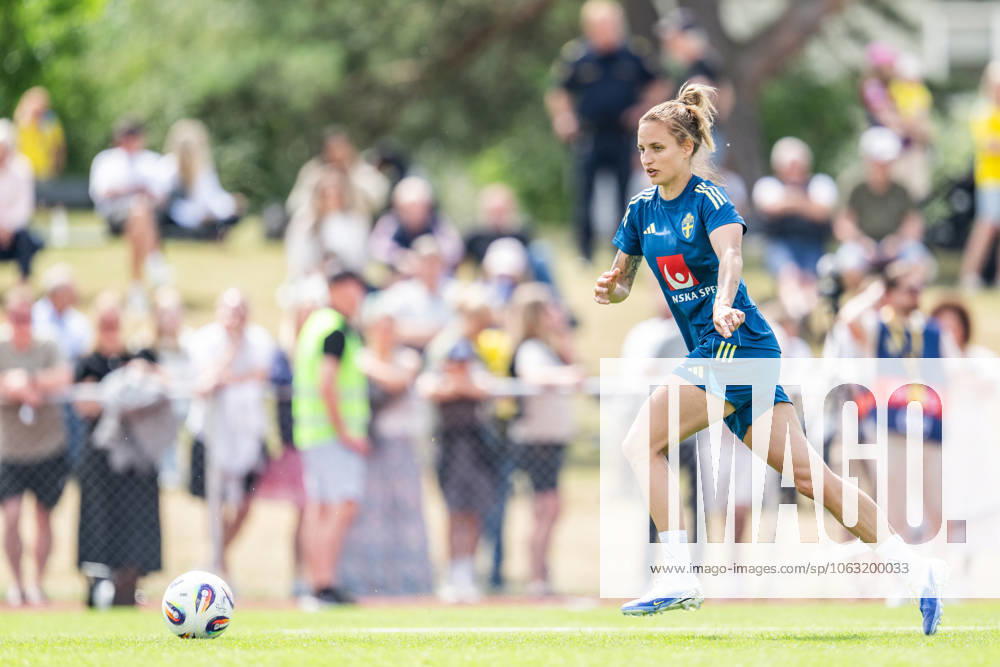 Nathalie Björn of the Swedish womens national football team during a training session on June 23, 2025 in Ahus Photo Mathias Bergeld BILDBYRAN code MB MB1148 fotboll football soccer fotball träning practice training sverige sweden dam bbeng women kvinner