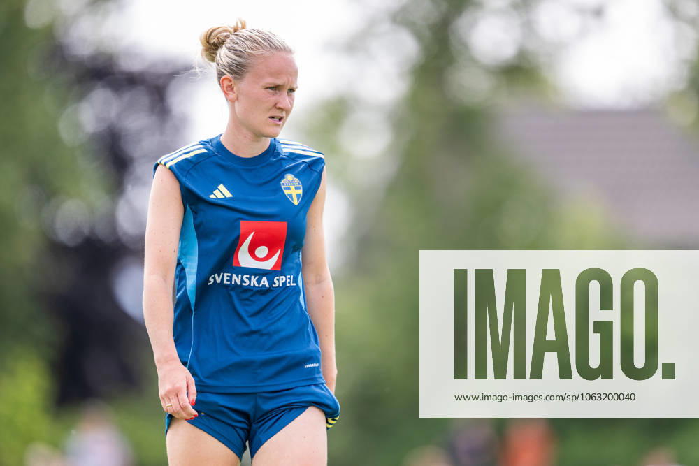 Matilda Vinberg of the Swedish womens national football team during a training session on June 23, 2025 in Ahus Photo Mathias Bergeld BILDBYRAN code MB MB1148 fotboll football soccer fotball träning practice training sverige sweden dam bbeng women kvinner