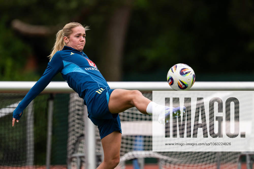 Hanna Lundkvist of the Swedish women s national football team during a training session on June 25, 2025 in Ahus Photo Mathias Bergeld BILDBYRAN code MB MB1152 fotboll football soccer fotball träning practice training sverige sweden dam bbeng kvinner women