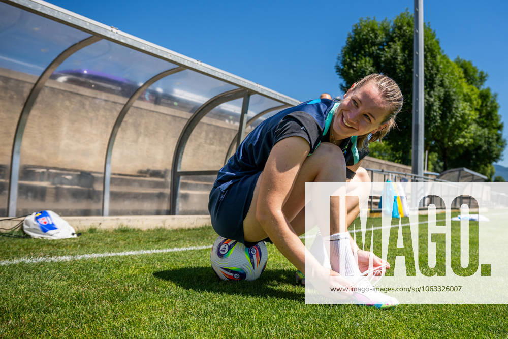 Elisabeth Terland of the Norwegian women s national football team during a training session ahead of the UEFA Women s Euro 2025 on June 29, 2025 in Neuchatel Photo Vegard Grott BILDBYRAN kod VG VG0774 bbeng fotboll football soccer fotball fotballs em fotball em europamästerskap em uefa womens euro em 2025 träning practice training trening norge norway dam day 3