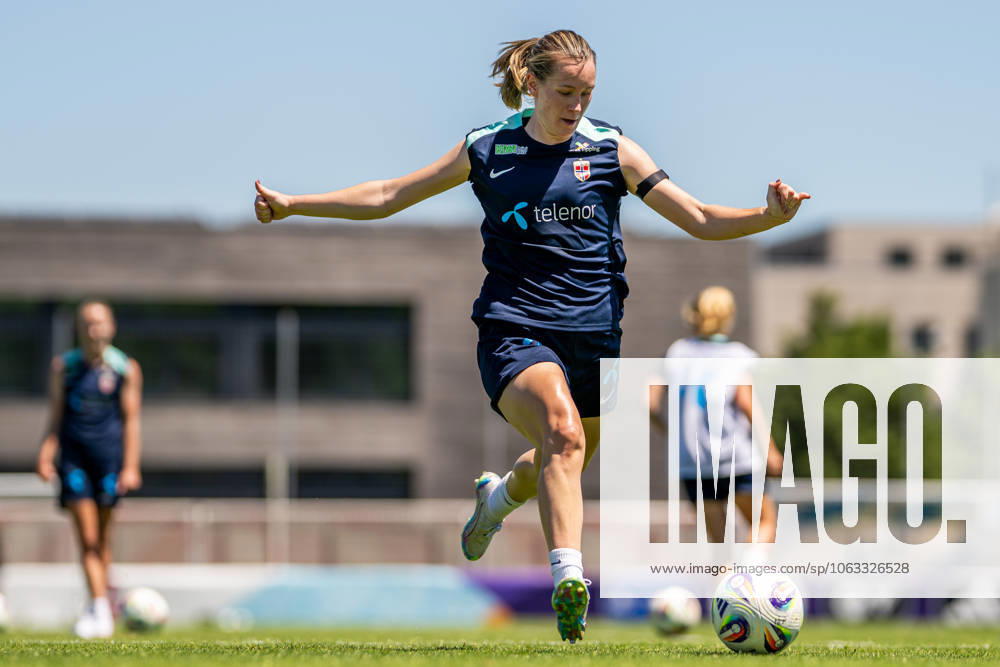 Elisabeth Terland of the Norwegian women s national football team during a training session ahead of the UEFA Women s Euro 2025 on June 29, 2025 in Neuchatel Photo Vegard Grott BILDBYRAN kod VG VG0774 bbeng fotboll football soccer fotball fotballs em fotball em europamästerskap em uefa womens euro em 2025 träning practice training trening norge norway dam day 3