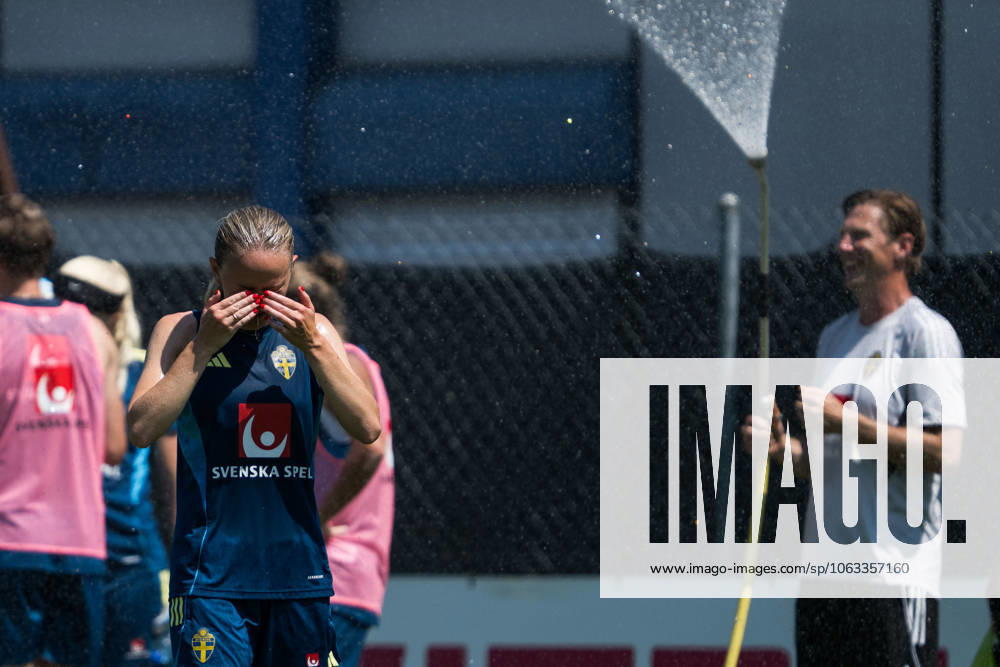 Matilda Vinberg of the Swedish women s national football team during a training session ahead of the UEFA Women s Euro 2025 Championship on June 30, 2025 in Cham Photo Mathias Bergeld BILDBYRAN code MB MB1159 fotboll football soccer fotbolls em europamästerskap em uefa womens euro uefa womens european football championship womens euro 2024 dam kvinner women träning practice training sverige sweden 2 bbeng