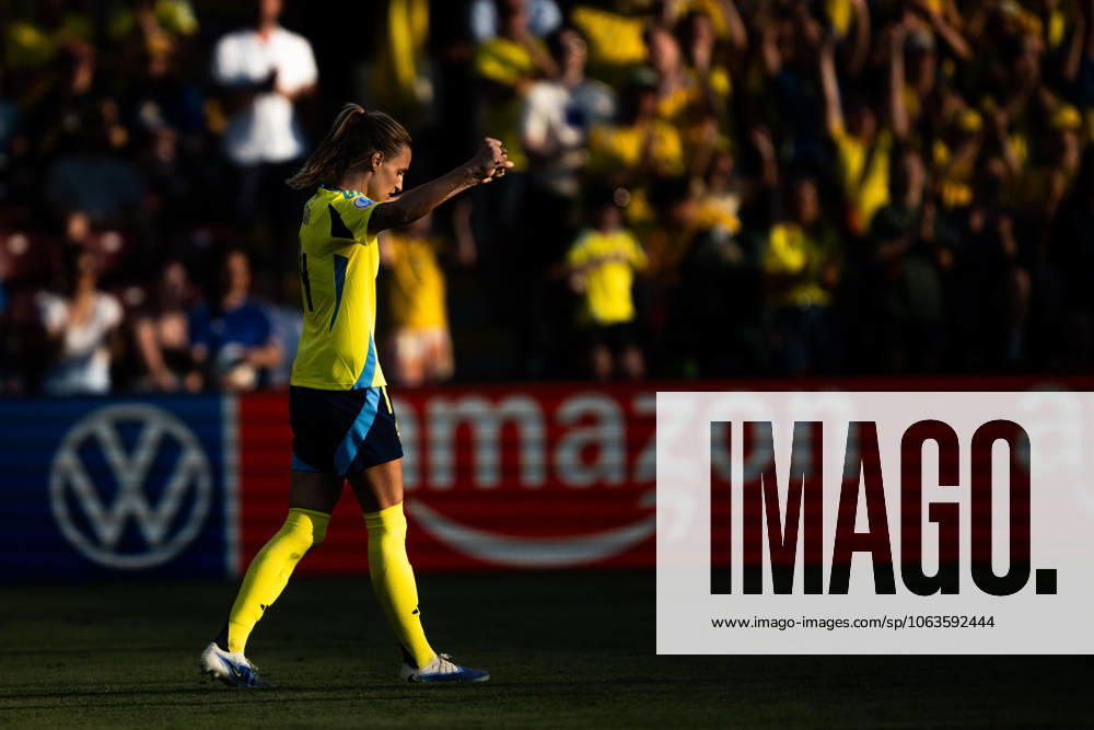 Nathalie Björn of Sweden celebrates after the UEFA Women s Euro 2025 Championship group stage football match between Denmark and Sweden on July 4, 2025 in Geneva Photo Mathias Bergeld BILDBYRAN code MB MB1169 fotboll football soccer fotballs em europamästerskap em uefa womens euro uefa womens european football championship womens euro 2025 dam kvinner women danmark sverige sweden denmark 3 bbeng jubel