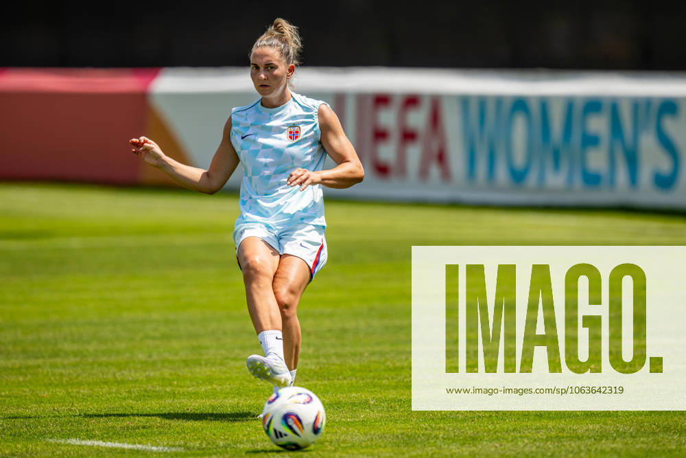 Vilde Boe Risa of the Norwegian women s national football team at a training session during the UEFA Women s Euro 2025 on July 5, 2025 in Neuchatel Photo Vegard Grott BILDBYRAN kod VG VG0780 bbeng fotboll football soccer fotball fotballs em fotball em europamästerskap em uefa womens euro em 2025 träning practice training trening norge norway dam day4