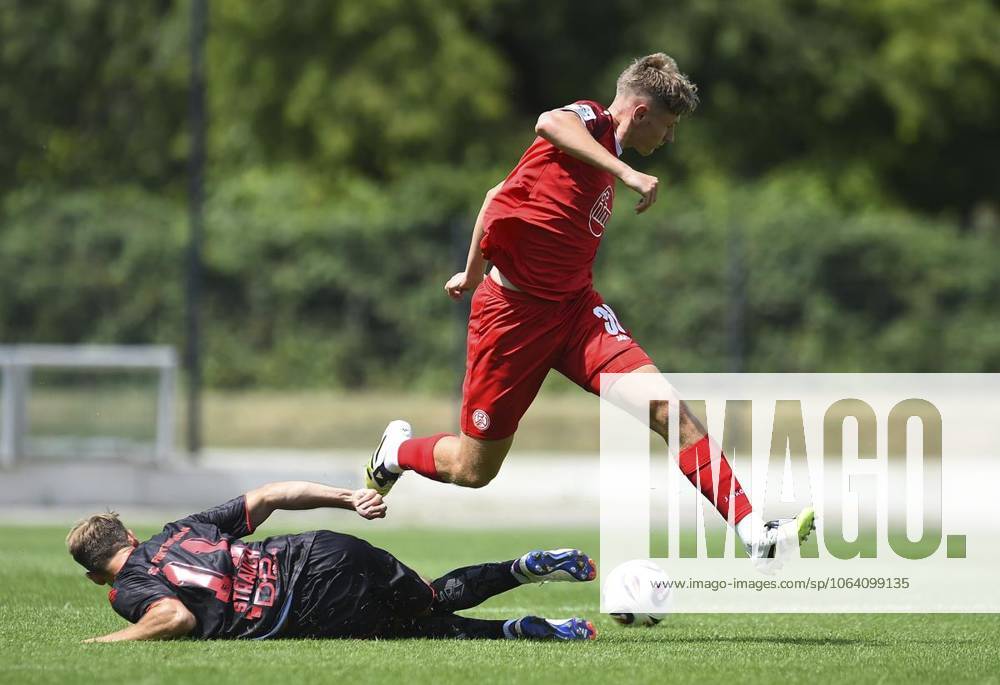 Rot Weiss Essen Fortuna Köln Soccer test match Rot Weiss Essen Fortuna Köln on 12 07 2025 at the stadium at Hafenstrasse in Essen Georg Strauch Fortuna Köln , below Gianluca Swajkowski Rot Weiss Essen , above Germany North Rhine Westphalia Essen Copyright ThorstenxTillmann