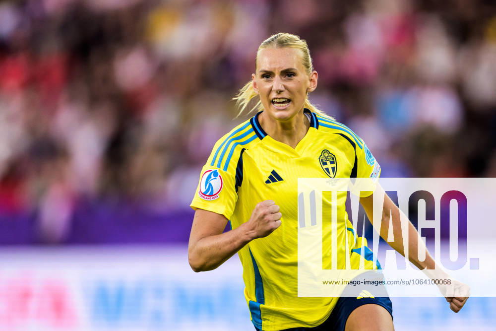Stina Blackstenius of Sweden celebrates after 1 1 during the UEFA Women s Euro 2025 group stage football match between between Sweden and Germany on July 12, 2025 in Zurich Photo Ludvig Thunman BILDBYRAN code LT LT0714 fotboll football soccer fotballs em europamästerskap em uefa womens euro uefa womens european football championship womens euro 2025 dam kvinner women sverige sweden germany deutschland tyskland bbeng jubel