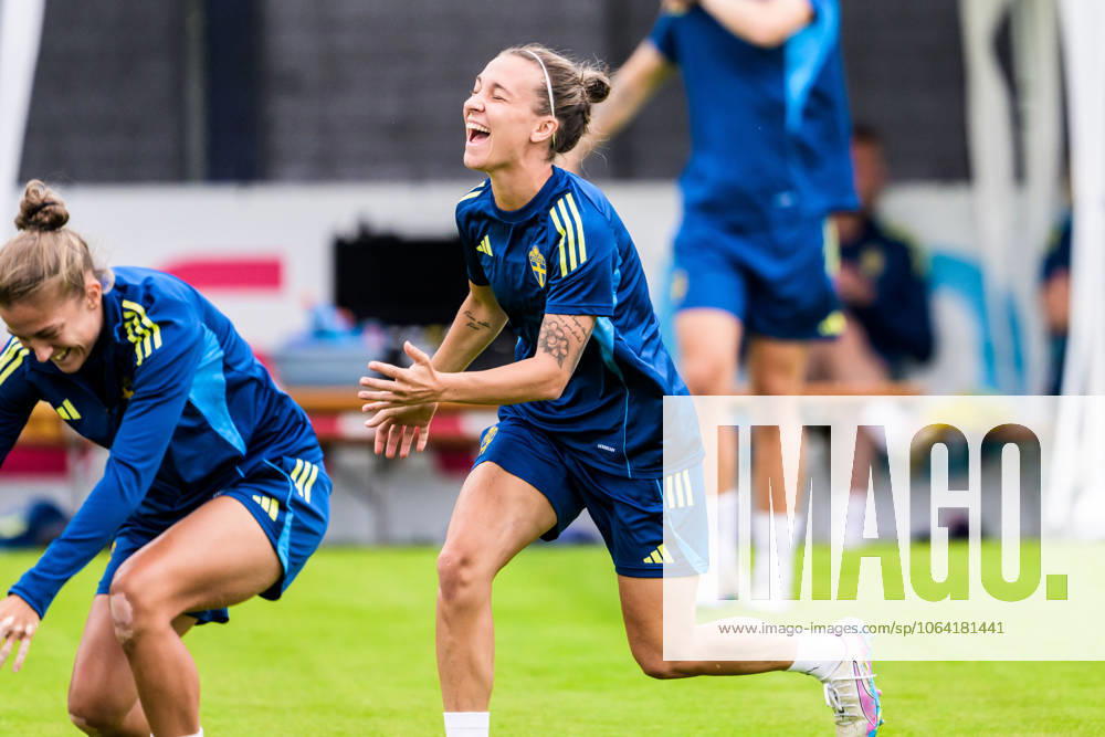 Julia Zigiotti Olme of the Swedish women s national football team at a training session during the UEFA Women s Euro 2025 Championship on July 16, 2025 in Cam Photo Ludvig Thunman BILDBYRAN code LT LT0720 fotboll football soccer fotbolls em europamästerskap em uefa womens euro uefa womens european football championship womens euro 2025 dam kvinner women träning practice training sverige sweden day 15 bbeng