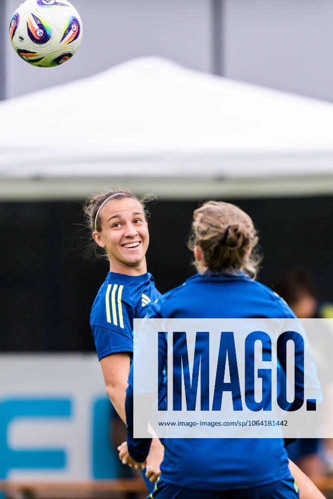 Julia Zigiotti Olme of the Swedish women s national football team at a training session during the UEFA Women s Euro 2025 Championship on July 16, 2025 in Cam Photo Ludvig Thunman BILDBYRAN code LT LT0720 fotboll football soccer fotbolls em europamästerskap em uefa womens euro uefa womens european football championship womens euro 2025 dam kvinner women träning practice training sverige sweden day 15 bbeng