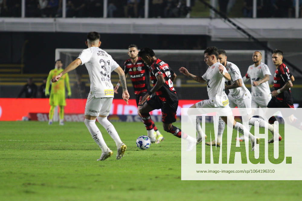 Match between Santos and Flamengo Santos (SP), 7 16 2025 - football Santos x Flamengo - Bruno Henrique, during the match between Santos x Flamengo, valid for the 14th round of the Brazilian Championship Series A, held at Vila Belmiro, this Wednesday (16). Sao Paulo Brasil